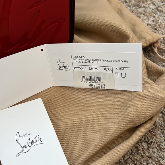 CHRISTIAN LOUBOUTIN - Cabata Empire Spike Courones Studded Leather Tote - Large - Picture 10 of 12